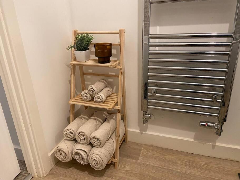 2 Bedroom Private Spacious Apartment In West Midlands Birmingham Eksteriør billede
